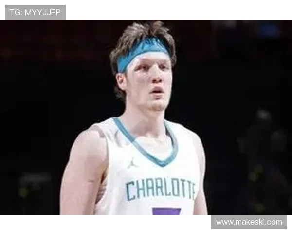 三球称赞克尼佩尔攻防俱佳明白在场上应做的正确决策